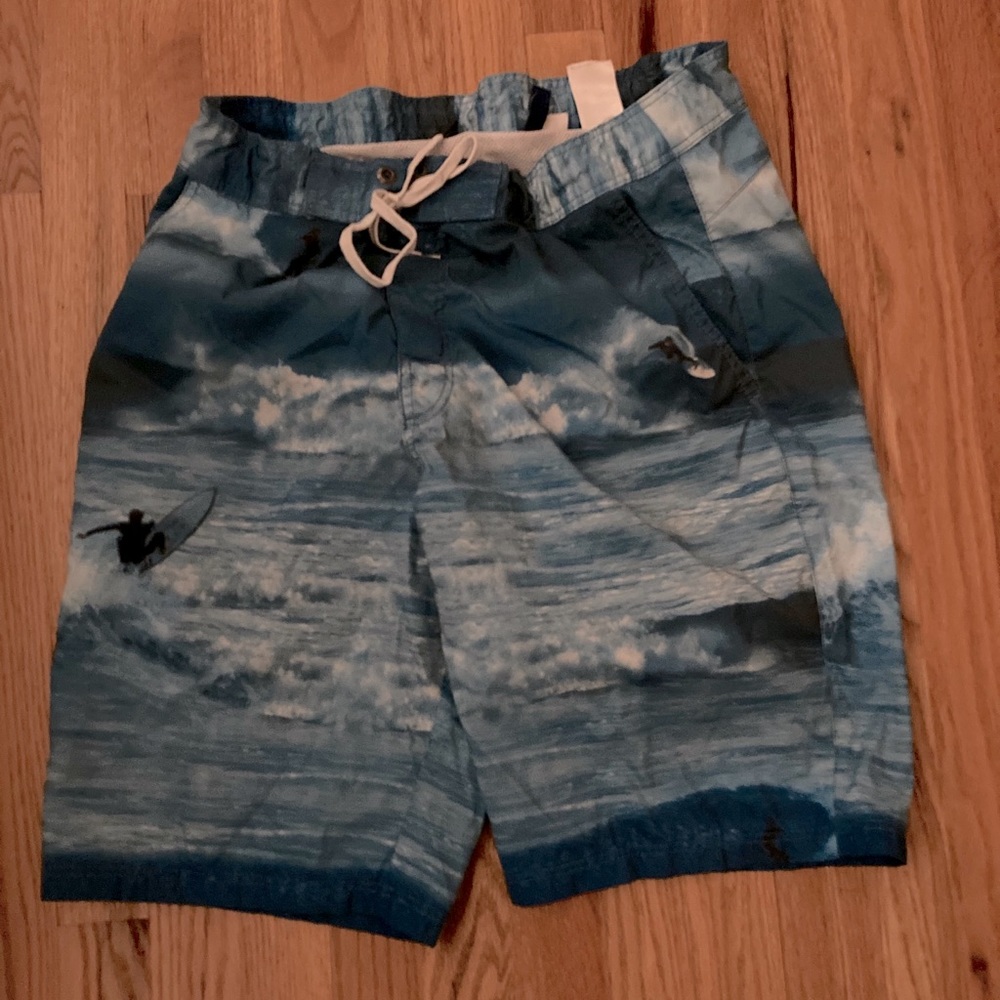 Men’s H &M board shorts